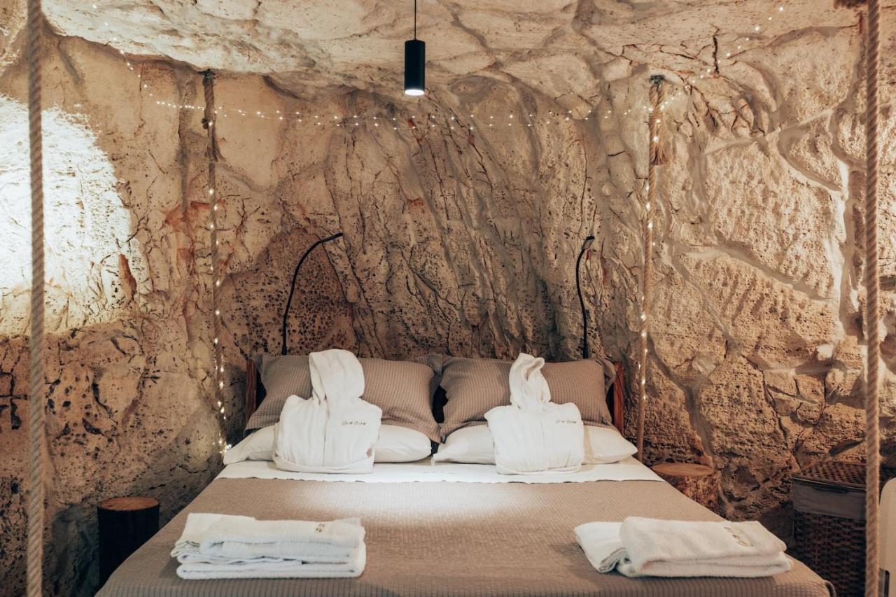Grotta Carlotta Bed & Breakfast Ostuni Exterior foto